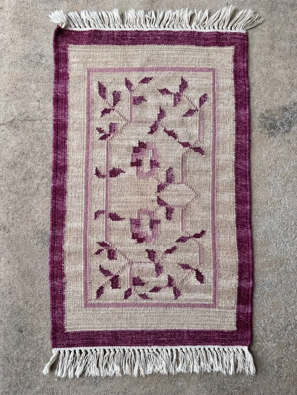Vintage Handwoven Wool Floral Accent Rug with Fringe